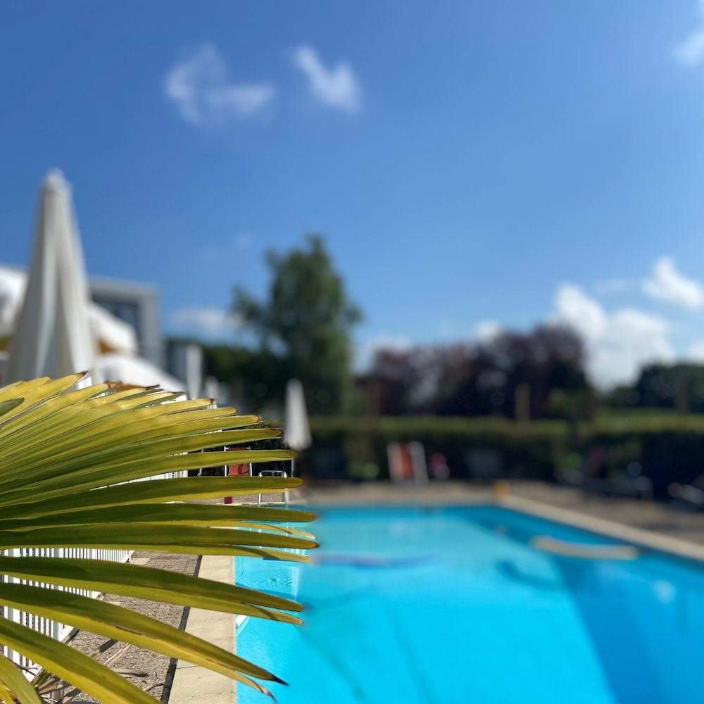 Mercure Reims Parc Des Expositions Екстериор снимка